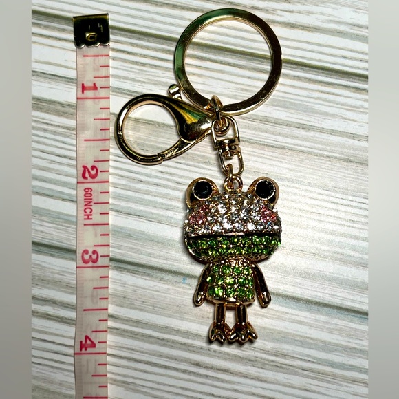 NEW! Rhinestone Blushing Frog Keychain/Bag Charm - Picture 4 of 5